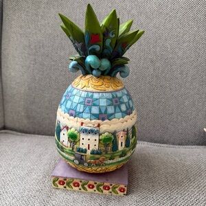 Jim Shore Heartwood Creek "Welcome All" Pineapple Village Figurine